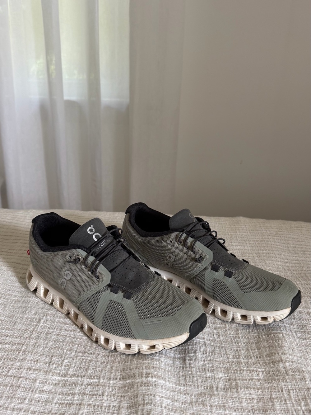 On Cloud 5 Running Shoe Kelp/ Shadow